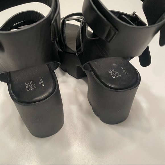 Platform Sandal - Picture 4 of 6